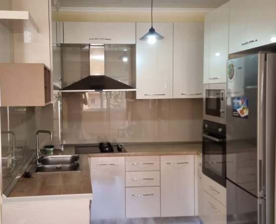 Tirane, jepet me qera apartament 2+1+BLK Kati 3, 92 m² 650 Euro (artan lenja)