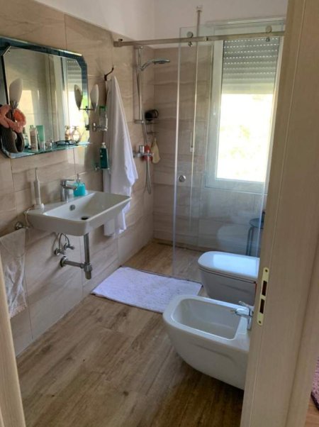 Tirane, shitet apartament duplex 2+1 Kati 2, 127 m² 220.000 Euro (Kodra e Diellit 2)