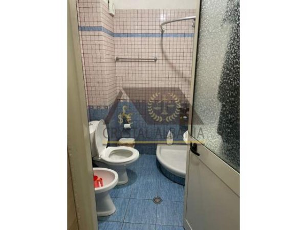 Tirane, jepet me qera 1+1 Kati 2, 52 m² 400 Euro (Rruga "Petro Korcari')