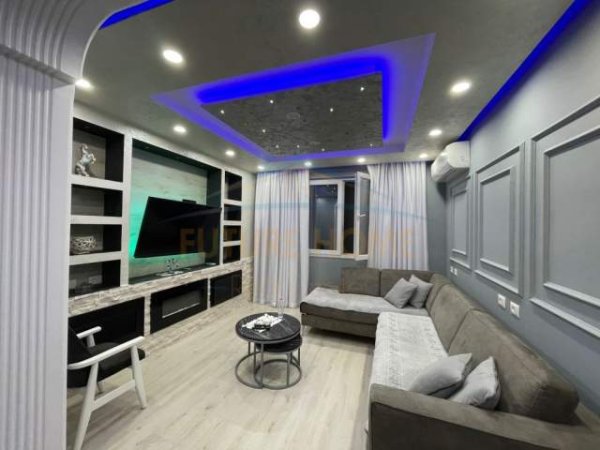 Tirane, jepet me qera apartament 2+1+BLK Kati 2, 93 m² 550 Euro (selvia)