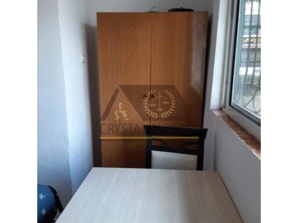 Tirane, jepet me qera apartament 1+1 Kati 1, 47 m² 320 Leke (Rr"Kongresi i Manastirit')