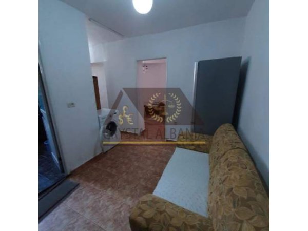 Tirane, jepet me qera apartament 1+1 Kati 1, 47 m² 320 Leke (Rr"Kongresi i Manastirit')