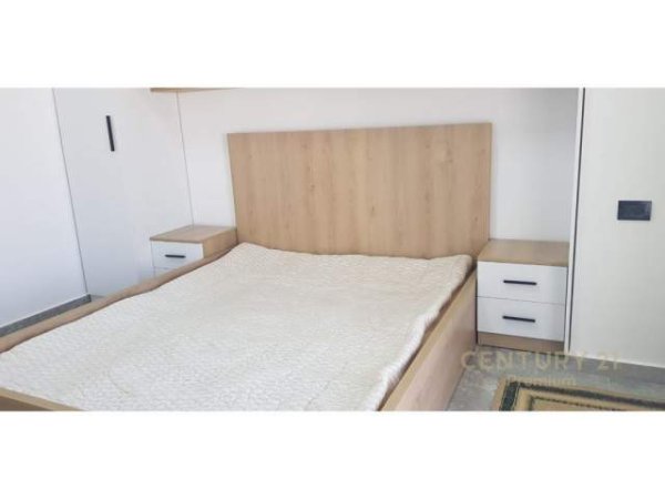 Tirane, jepet me qera apartament 1+1 Kati 2, 72 m² 350 Euro (Spitali QSUT)