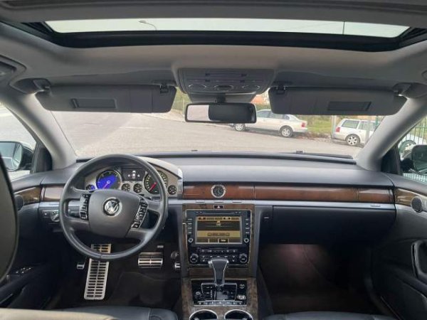 Tirane, shes Volkswagen Phaeton Viti 2015, 17.000 Euro