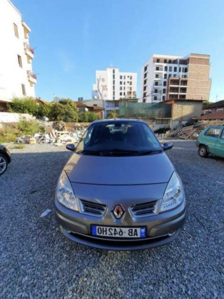 Tirane, shes makine Renault Scenic II Megane Viti 2009, 4,700 Euro