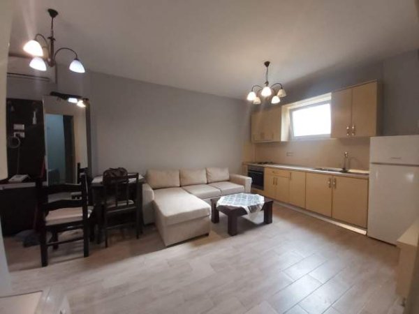 Tirane, jepet me qera apartament 2+1 Kati 1, 70 m² 400 Euro (Mihal Duri)