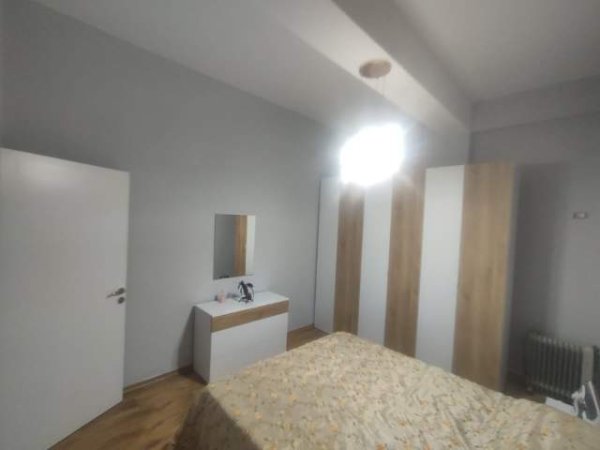 Tirane, shitet apartament 2+1 Kati 2, 86 m² 100.000 Euro (Bill Klinton)