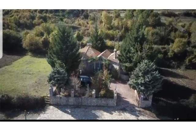 Pogradec, shitet Vile 2+1 Kati 0, 645 m² 420.000 Euro (Lin, Pogradec, Buze Liqenit)