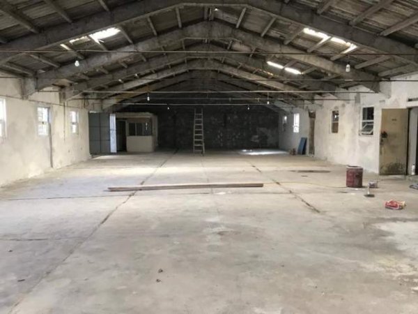 Fier, jap me qera magazine Kati 0, 450 m² (Rruga Nikollaq Bega)