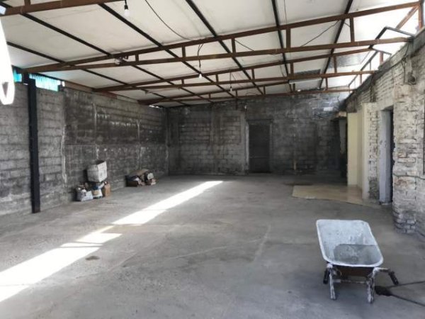 Fier, jap me qera magazine Kati 0, 450 m² (Rruga Nikollaq Bega)