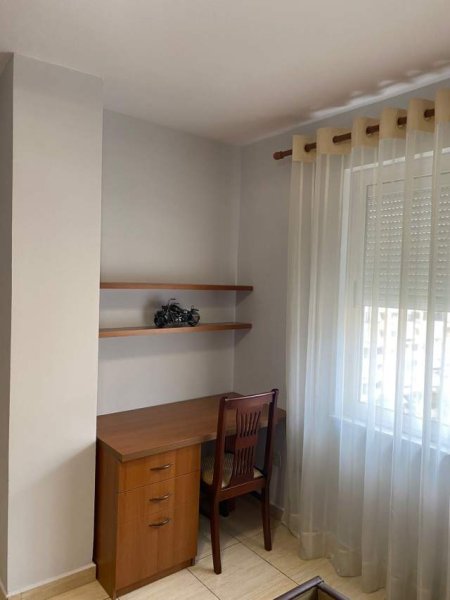 Apartament 2+1 me qira, Komuna e Parisit, Tirane✔️