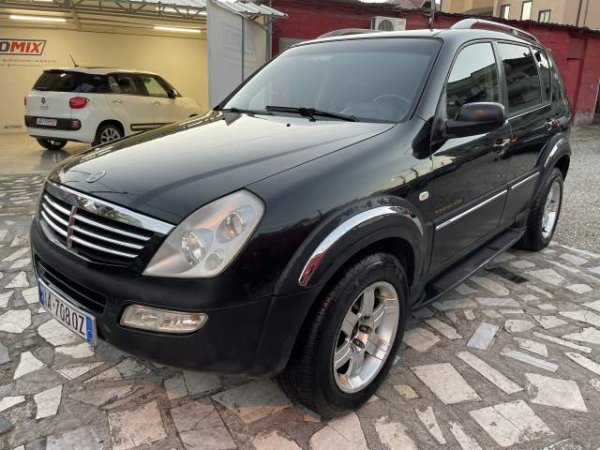 Tirane, shes xhip Ssang Yong rexton Viti 2004, 3.200 Euro