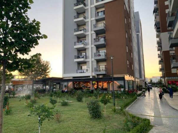 Tirane, jepet me qera apartament 2+1+BLK Kati 4, 75 m² 500 Euro (Fusha aviacionit)