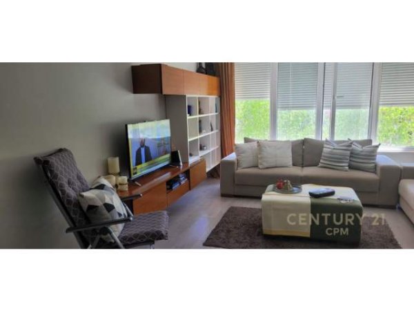Tirane, jepet me qera apartament 2+1+BLK Kati 3, 101 m² 550 Euro