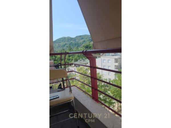 Tirane, jepet me qera apartament 2+1+BLK Kati 3, 101 m² 550 Euro