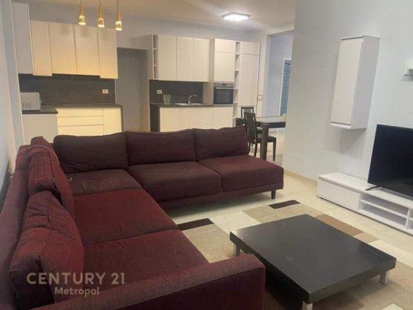Tirane, jepet me qera apartament 2+1 Kati 8, 93 m² 450 Euro