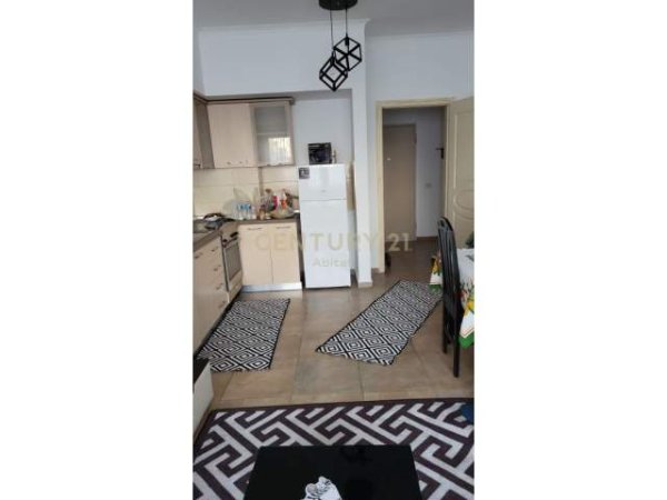 Tirane, jepet me qera apartament 2+1+BLK Kati 5, 96 m² 350 Euro