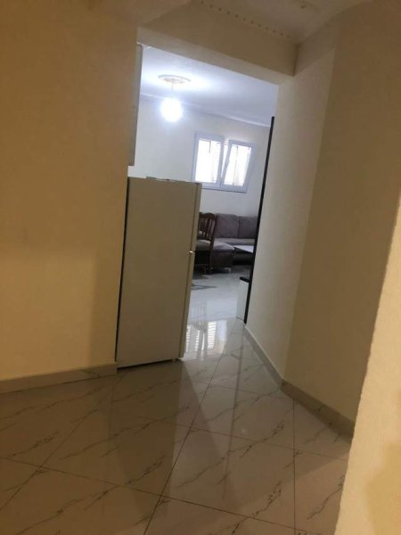 Tirane, jepet me qera Vile 2+1+BLK Kati 1, 90 m² 450 Euro