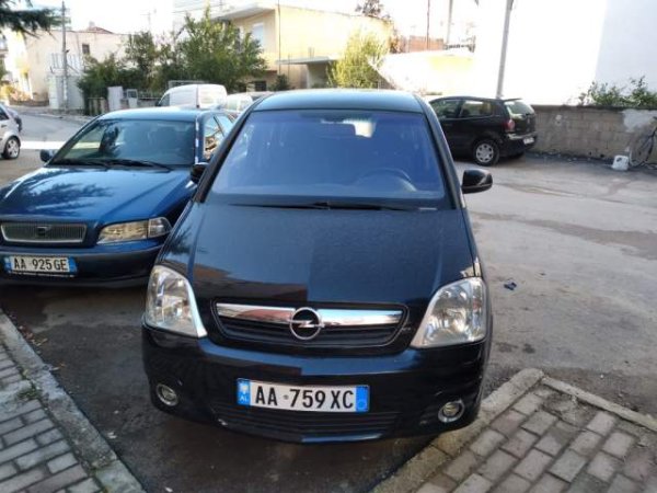 Tirane, shes makine Opel Meriva Viti 2008, 3.600 Euro