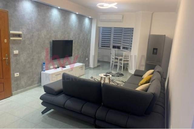 Tirane, jepet me qera apartament Kati 6, 80 m² 600 Euro (Rruga e Elbasanit)