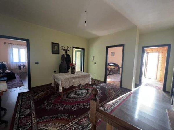 Korce, shitet Vile 5+1+BLK Kati 3, 126 m² 250.000 Euro (Lagjia 5, Korce)