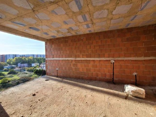 Tirane, shitet apartament 2+1+BLK Kati 5, 90 m² 108.000 Euro (ish fusha e aviacionit)