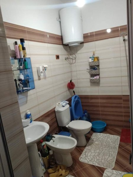 Tirane, shitet apartament 1+1 Kati 1, 42 m² 40.000 Euro Ne fund te rruges se bugut