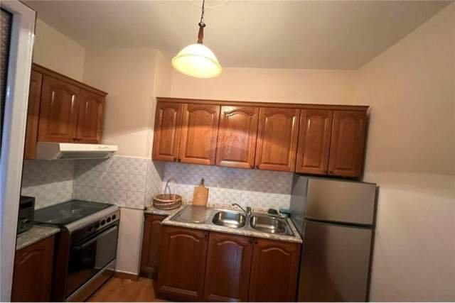 Tirane, jepet me qera apartament 106 m² 600 Euro (SHESHI WIILLSON)
