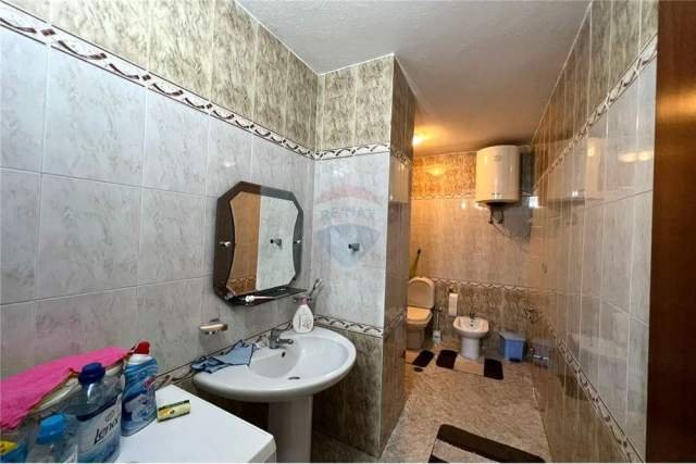 Tirane, jepet me qera apartament 106 m² 600 Euro (SHESHI WIILLSON)