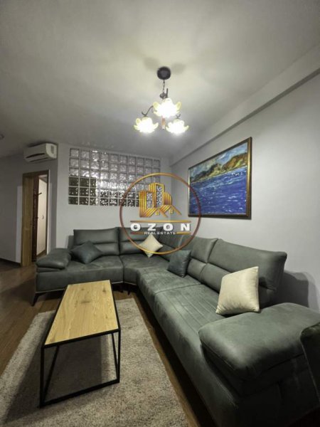 Tirane, jepet me qera apartament 2+1+BLK Kati 3, 81 m² 500 Euro (Ish Ekspozita)