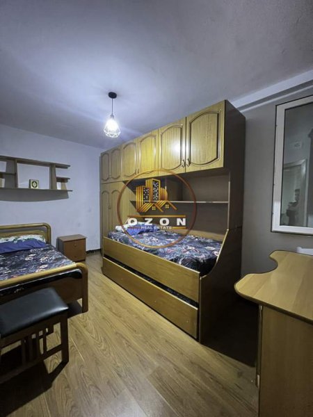 Tirane, jepet me qera apartament 2+1+BLK Kati 3, 81 m² 500 Euro (Ish Ekspozita)