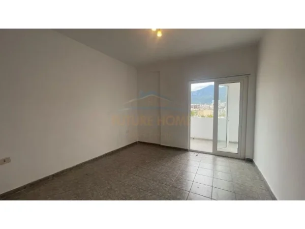 Tirane, shitet apartament 2+1 Kati 6, 88 m² 125.000 € (Rruga Bardhyl)