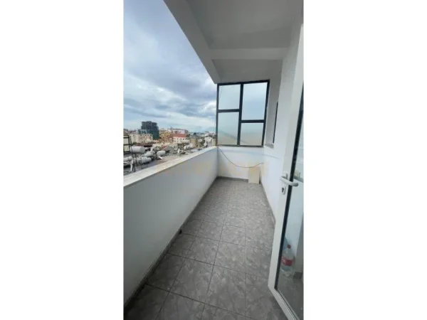 Tirane, shitet apartament 2+1 Kati 6, 88 m² 125.000 € (Rruga Bardhyl)
