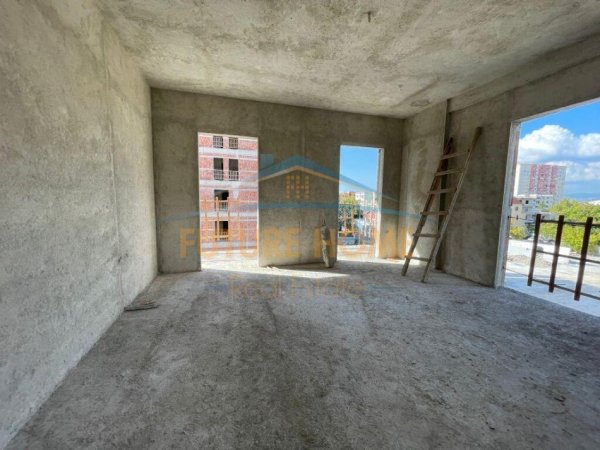 Tirane, shitet apartament 3+1 Kati 2, 112 m² 134.000 € (Casa Italia)