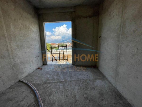 Tirane, shitet apartament 3+1 Kati 2, 112 m² 134.000 € (Casa Italia)