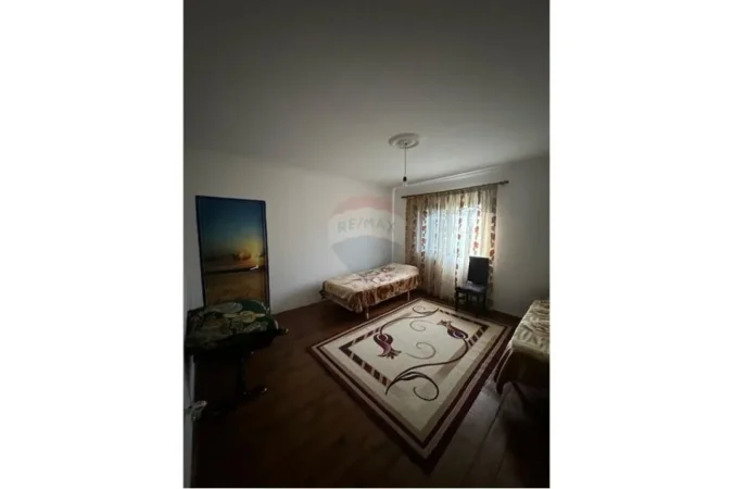 Tirane, shitet apartament duplex 2+1+Aneks+Ballkon , 118 m² 140.000 € (Kombinat)