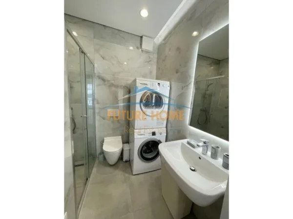 Tirane, jepet me qera apartament 3+1 Kati 1, 111 m² 1.000 € (Liqeni i thate)