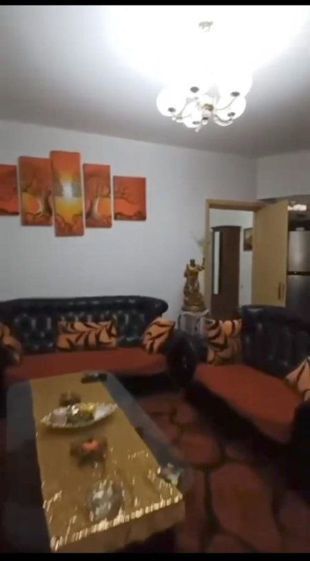 Tirane, jepet me qera apartament 2+1 Kati 3, 112 m² (YZBERISHT)