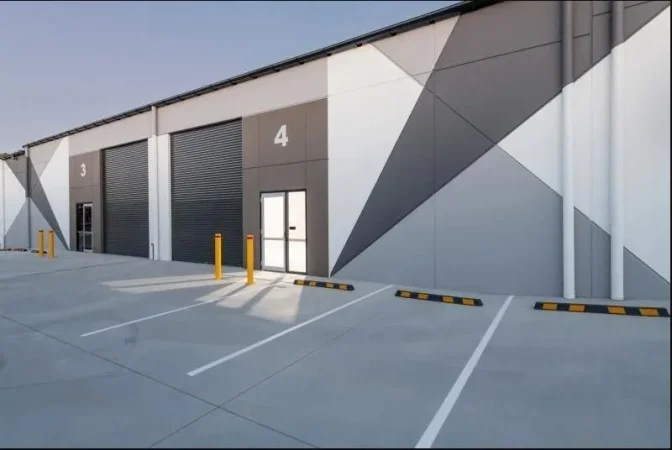 Tirane, jepet me qera magazine Kati 0, 300 m² 1.500 € (Prush,Tirane)