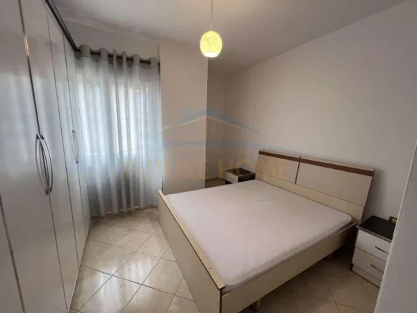 Tirane, shitet 2+1 Kati 3, 105 m² 136.500 € (Unaza e re)