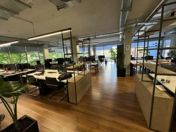 Tirane, shitet ambjent biznesi , 514 m² 1.550.000 € (Rruga Elbasanit)