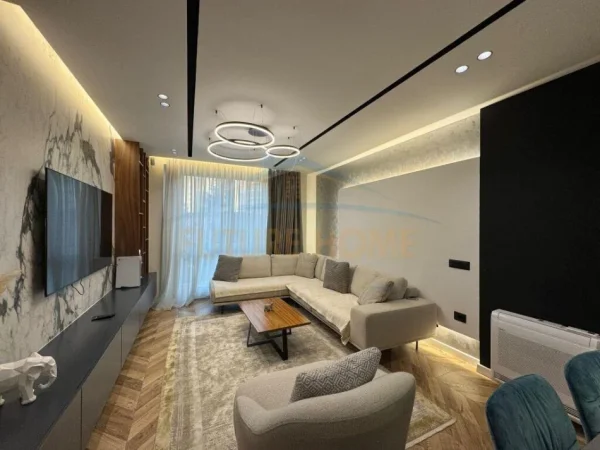 Tirane, shitet apartament 2+1 Kati 1, 109 m² 205.000 € (Ish Fusha e Aviacionit)