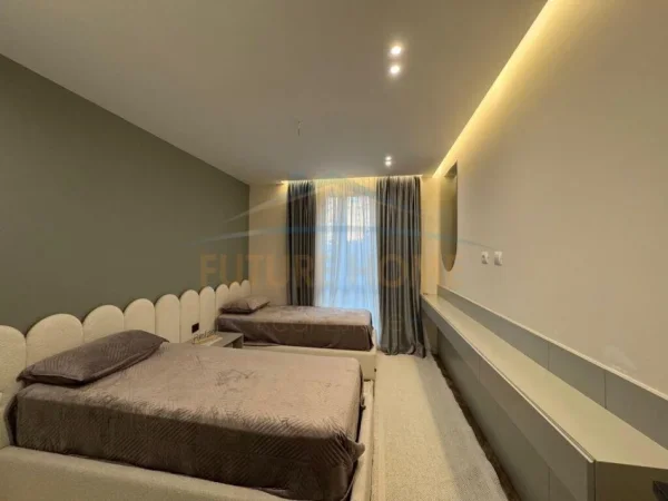 Tirane, shitet apartament 2+1 Kati 1, 109 m² 205.000 € (Ish Fusha e Aviacionit)