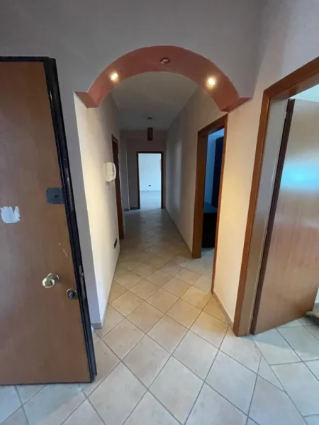 Tirane, shes apartament 2+1 Kati 6, 250.000 € 