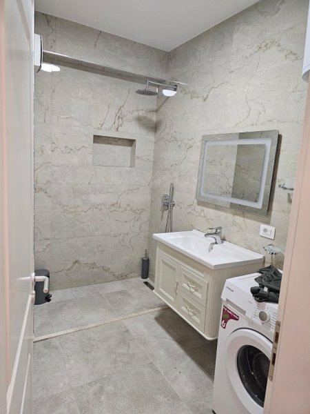 Tirane, jepet me qera apartament 2+1+Aneks+Ballkon Kati 7, 110 m² 800 € (Fusha Aviacionit)