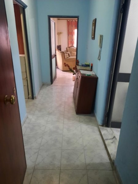 Tirane, jepet me qera apartament 1+1+Ballkon Kati 9, 78 m² 500 € (RRUGA E KAVAJES)
