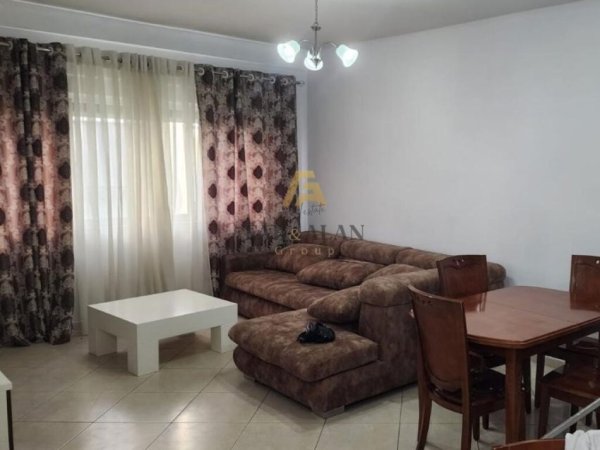 Tirane, jepet me qera apartament 1+1 Kati 4, 380 € (Yzberisht, Besim Alla)