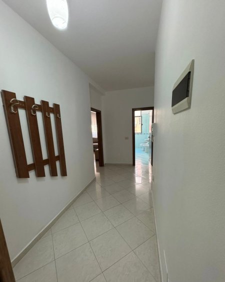 Tirane, jepet me qera apartament 1+1 Kati 5, 70 m² 500 € (rruga elbasanit)