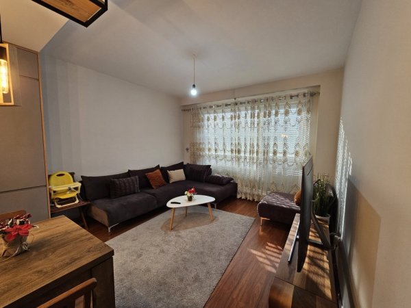 Tirane, shitet apartament 2+1+Ballkon Kati 7, 108 m² 200.000 € (siri kodra)