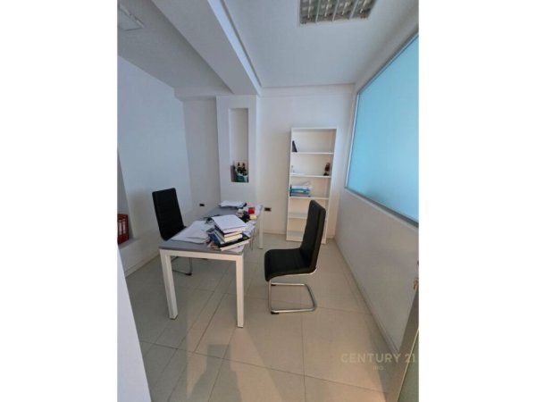 Tirane, shitet apartament 3+1 Kati 2, 91 m² 350.000 € (liceu artistik)